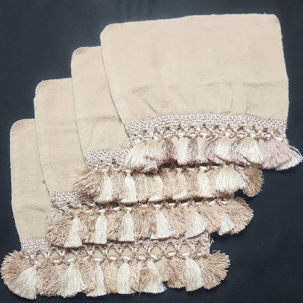 Avanti Tassel Decor Towels